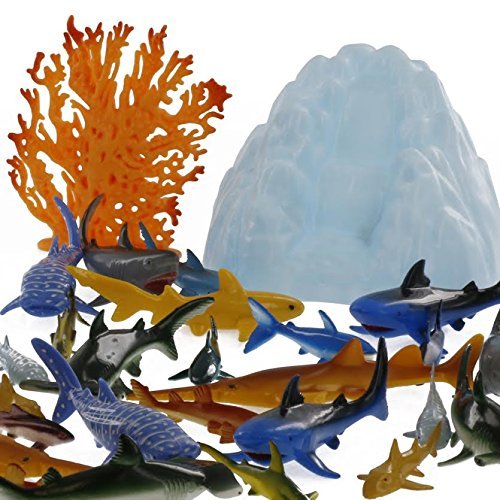 Amazon.com: Sharks Toys Action Figure Bucket- 41pc Playset
